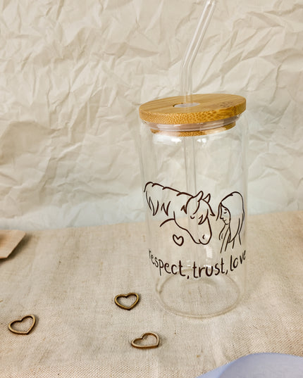 Trinkglas mit Pferdemotiv "respect, trust, love" – 470ml Borosilikatglas