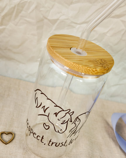 Trinkglas mit Pferdemotiv "respect, trust, love" – 470ml Borosilikatglas