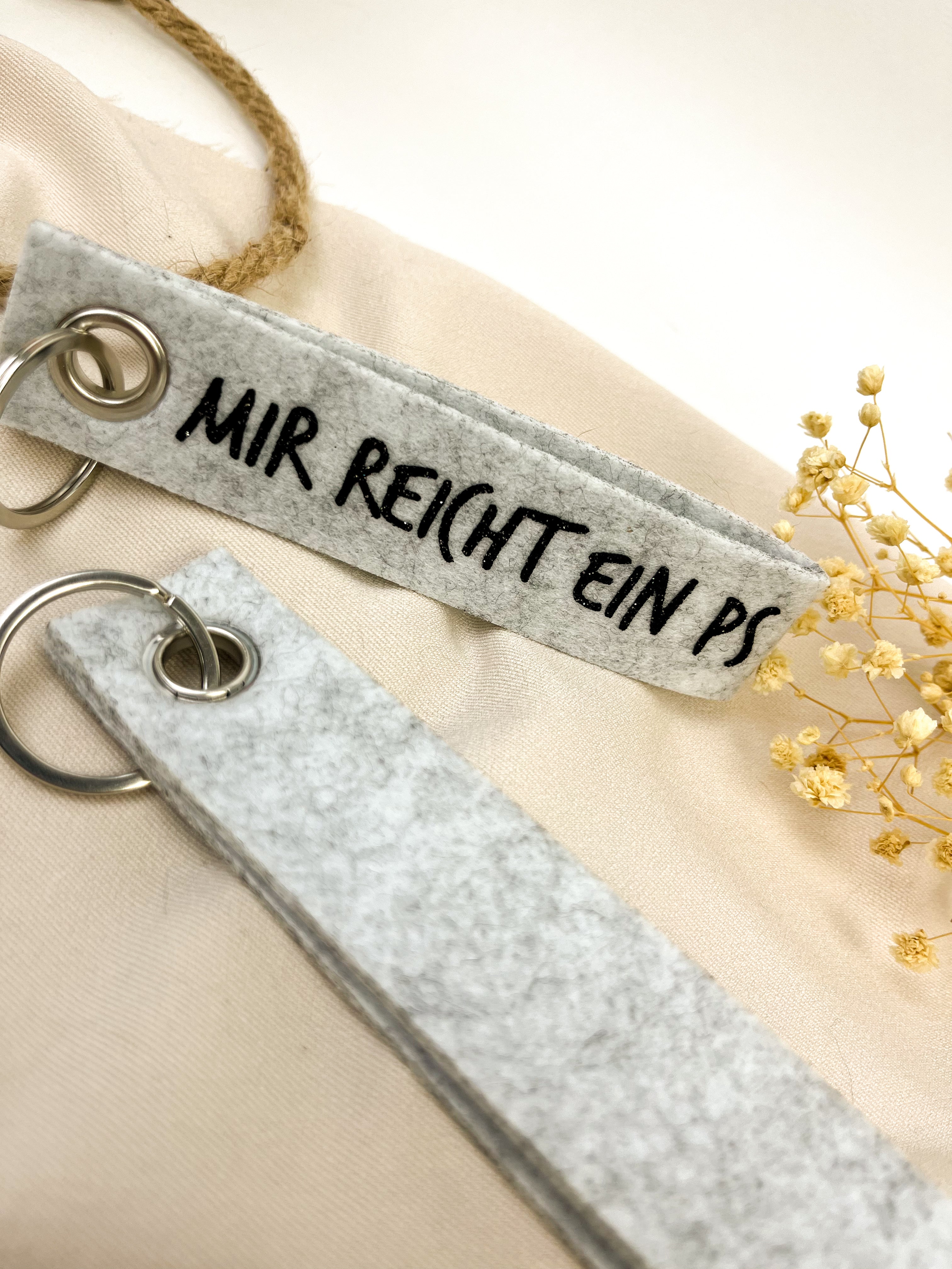 Schlüsselanhänger aus filz "Mir reicht ein PS"