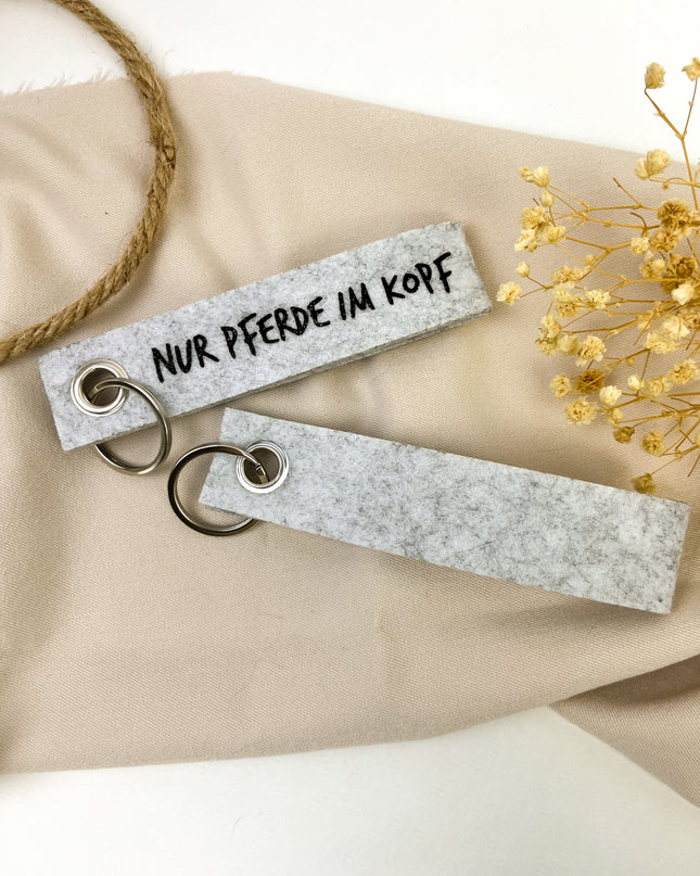 Schlüsselanhänger aus filz "Nur Pferde im Kopf"