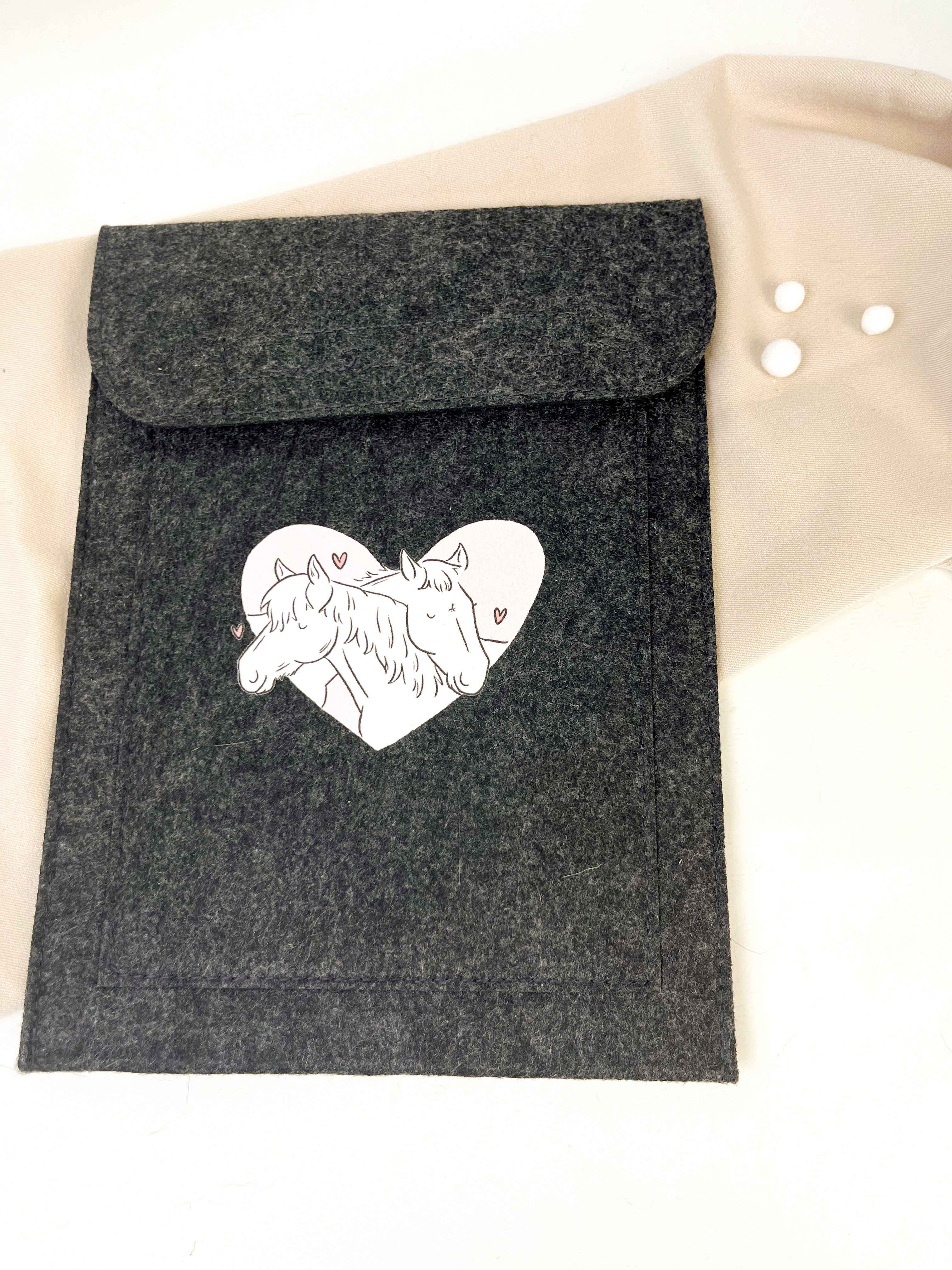 Equiden-Passhülle "Herzchen-Pferd"