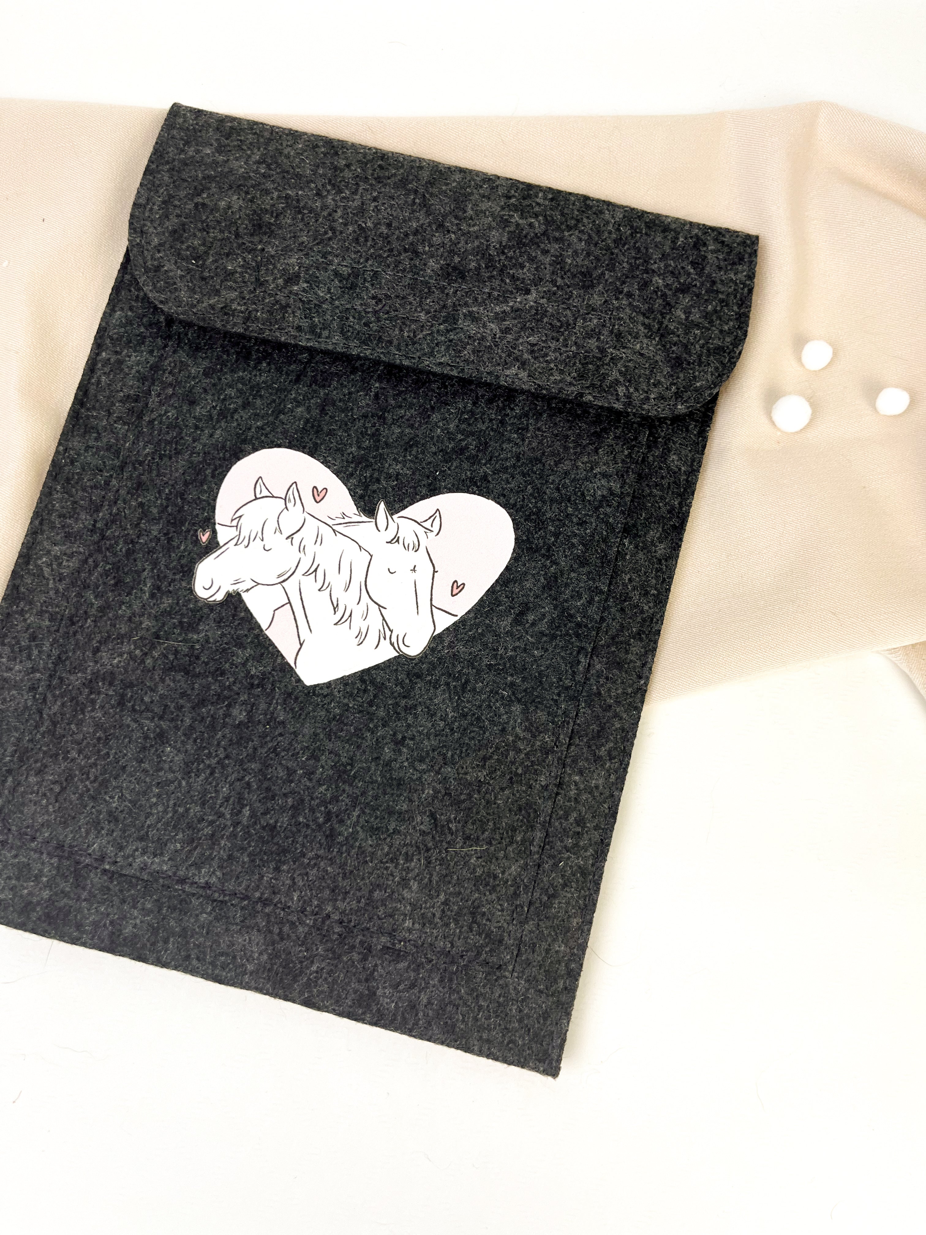 Equiden-Passhülle "Herzchen-Pferd"