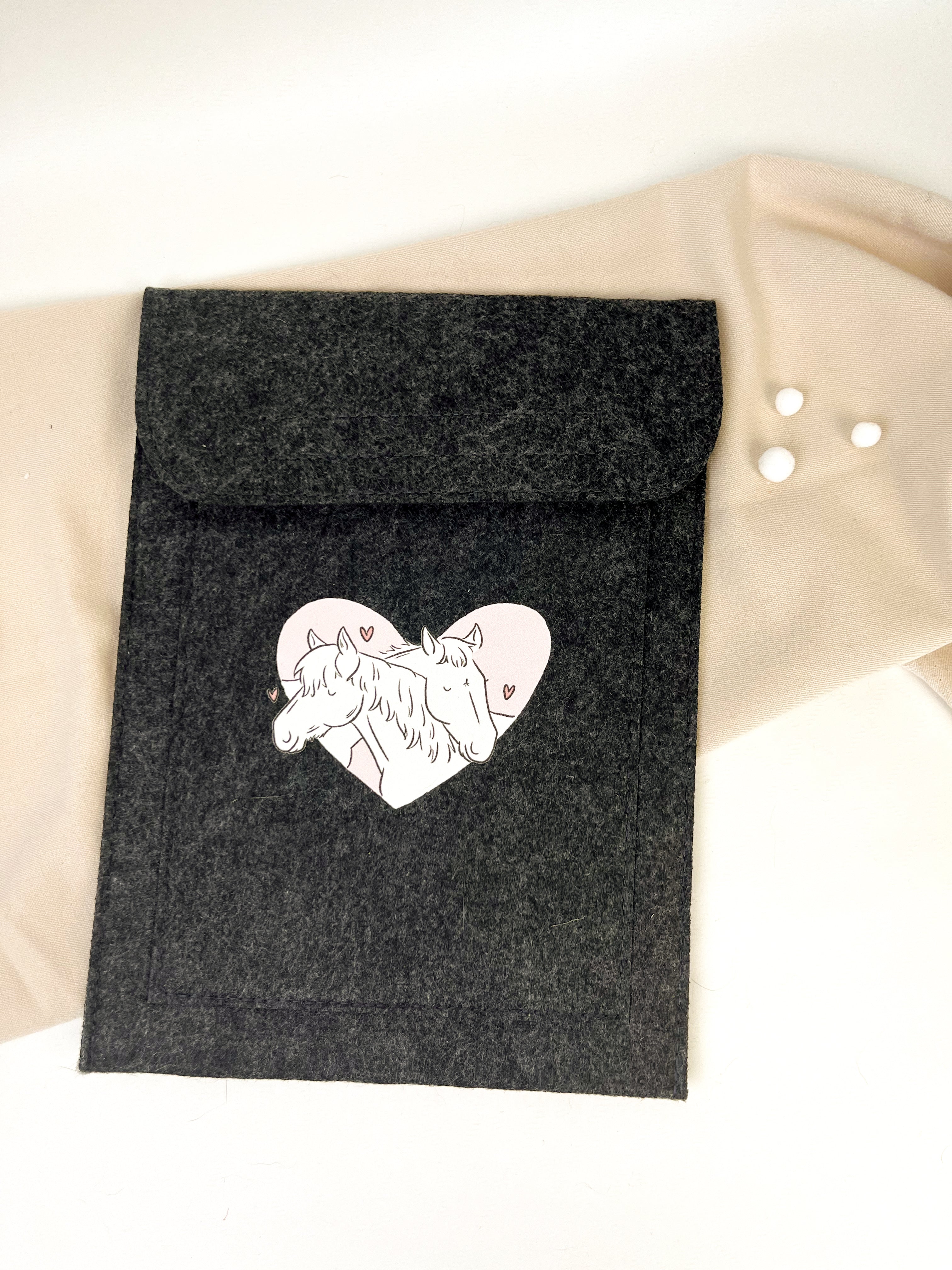 Equiden-Passhülle "Herzchen-Pferd"