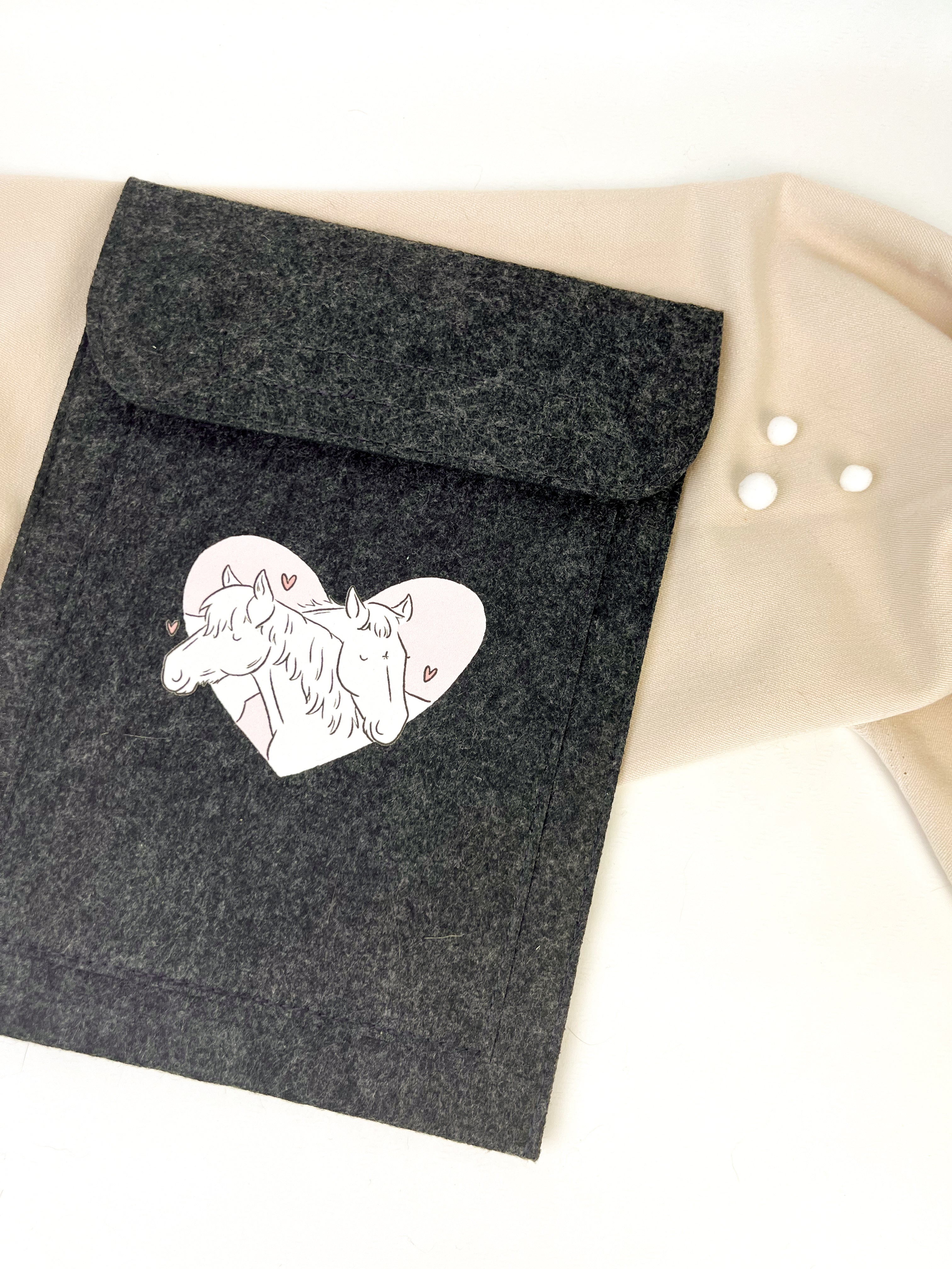 Equiden-Passhülle "Herzchen-Pferd"