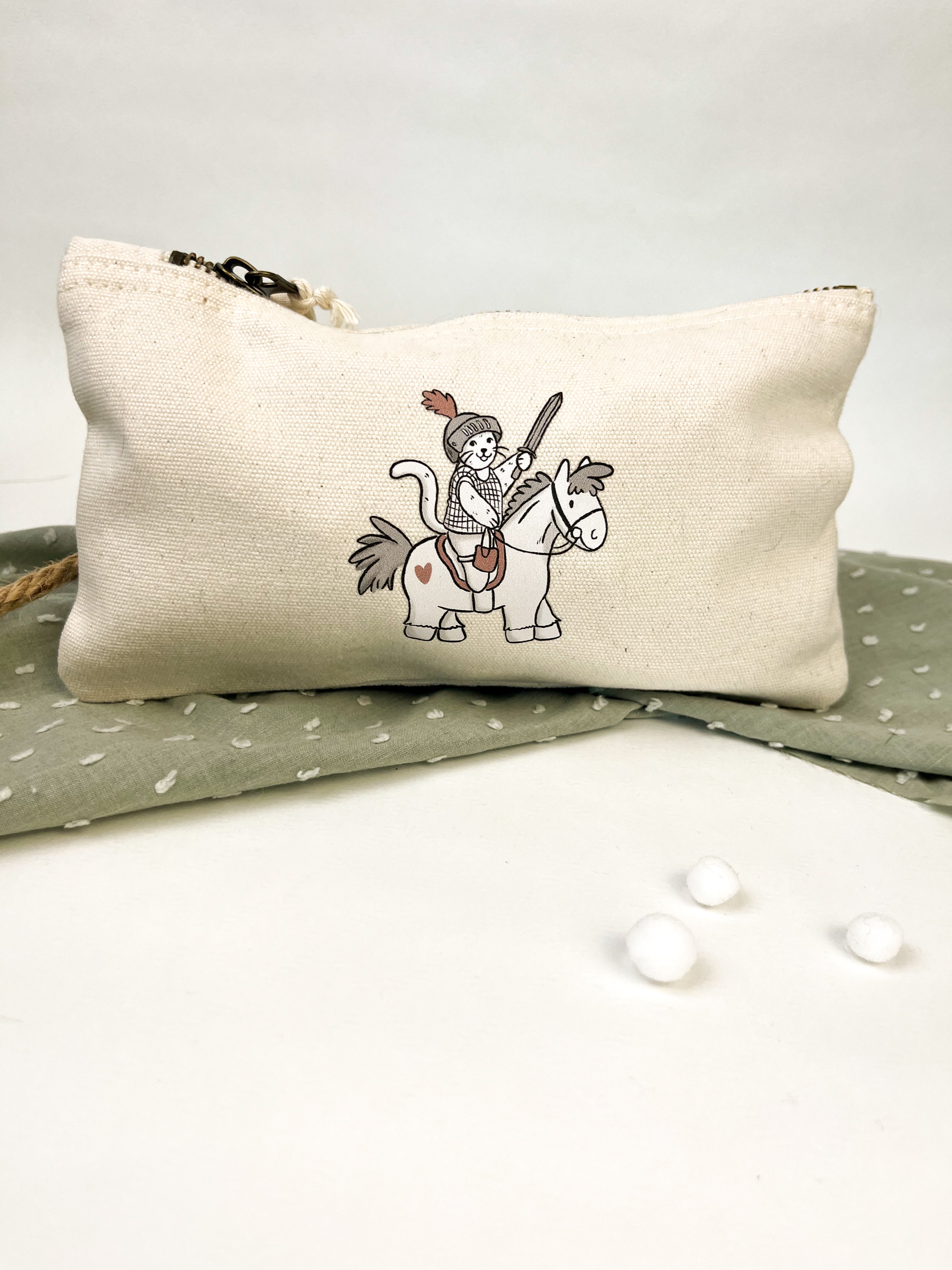 Kulturbeutel / Federmäppchen "Ritter-Katze"