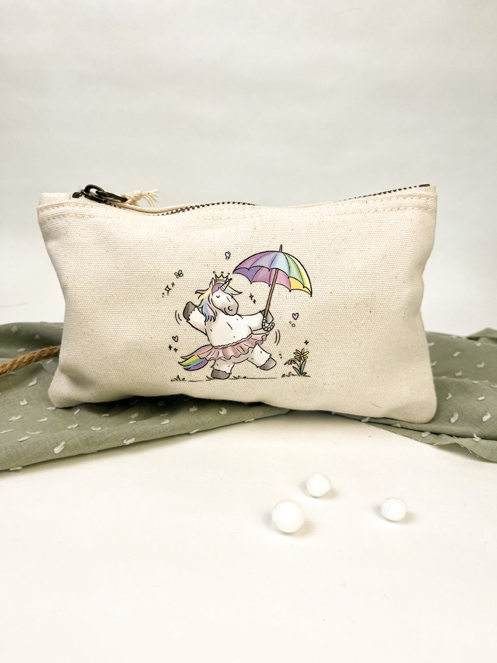 Kulturbeutel / Federmäppchen "Regenbogeneinhorn"