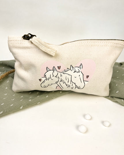 Kulturbeutel / Federmäppchen "Herzchenpferde"