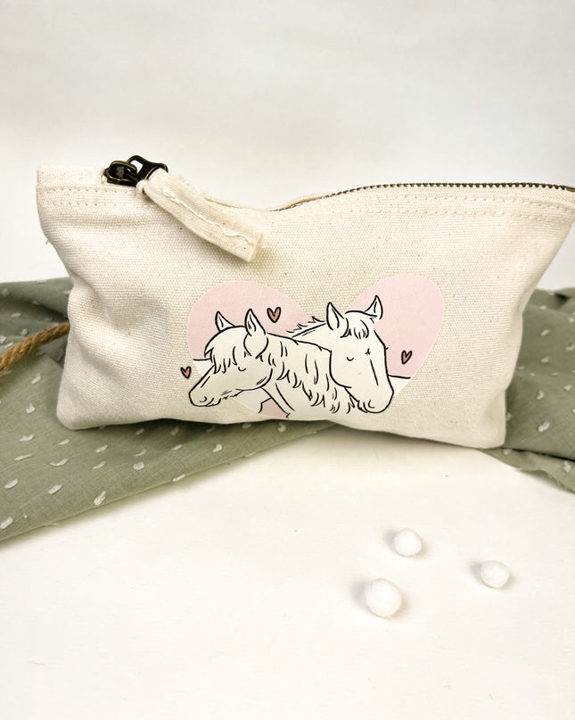 Kulturbeutel / Federmäppchen "Herzchenpferde"