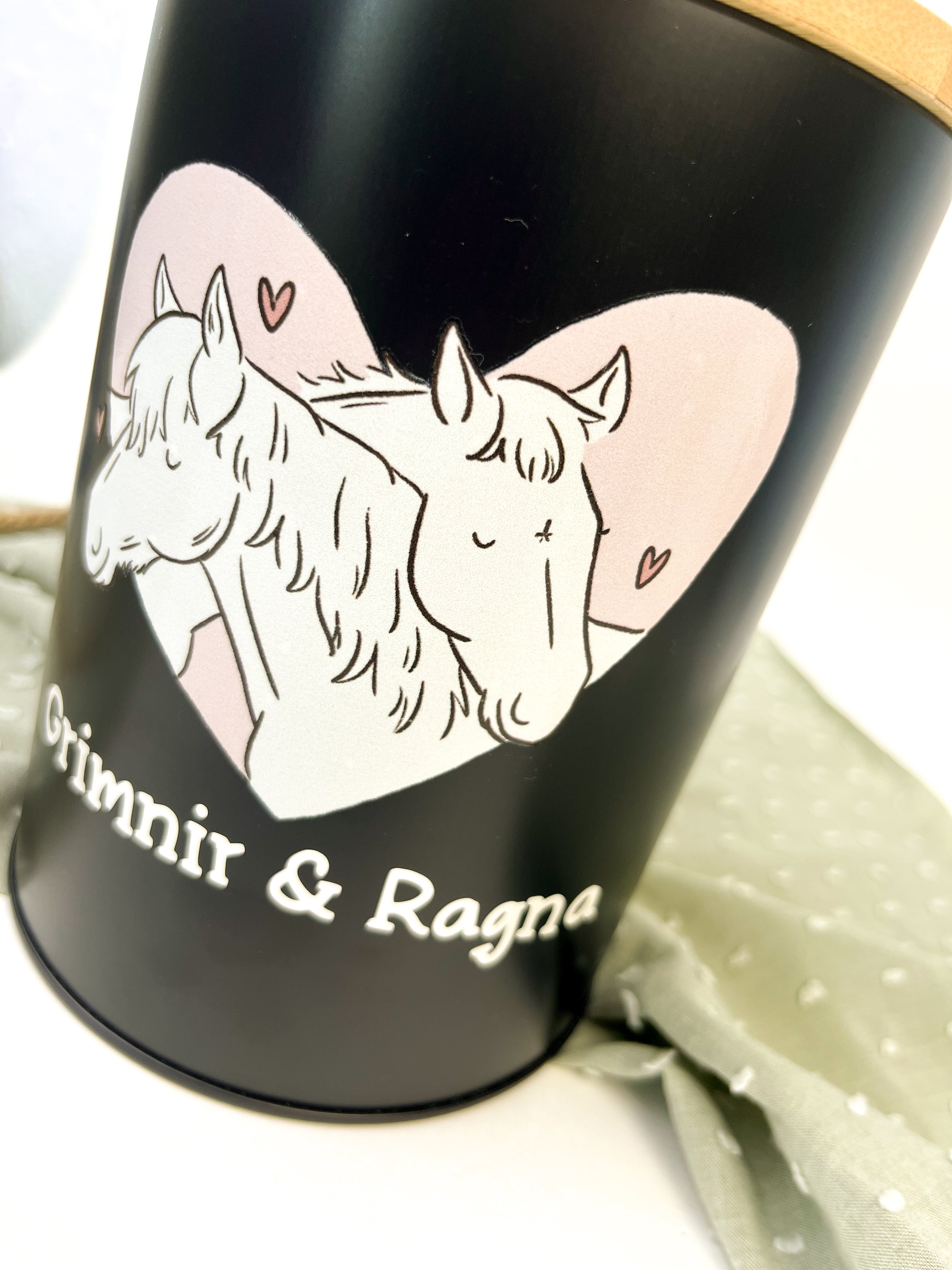 Leckerlidose personalisiert "Herzchenpferde"