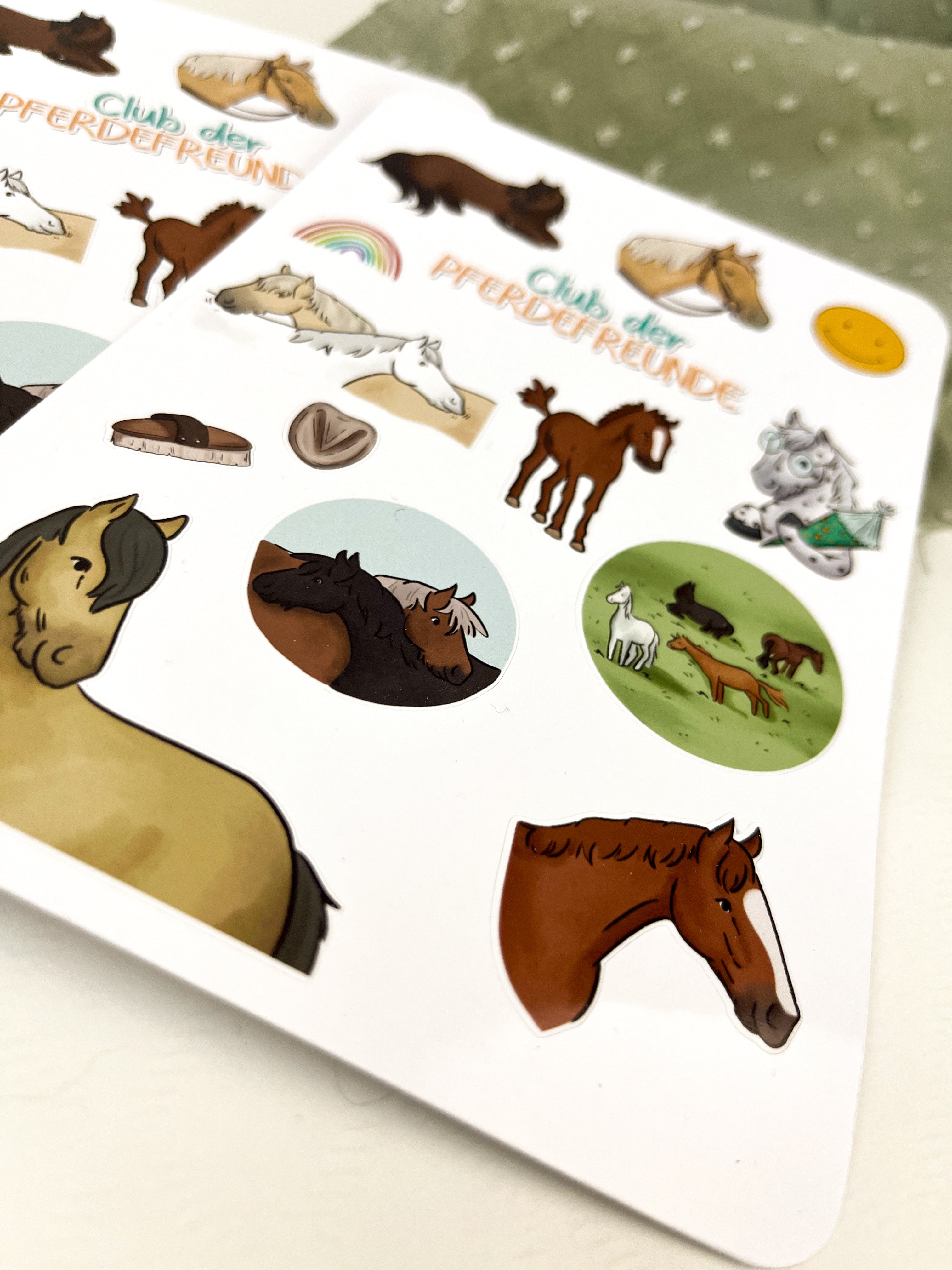 Stickerbogen zum Buch - Freunde auf vier Hufen