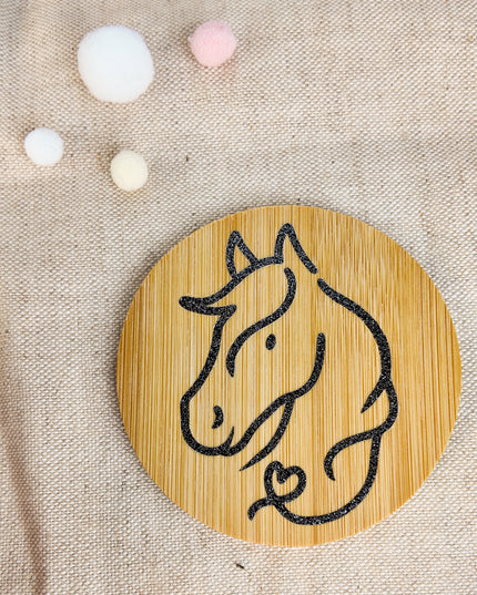 Untersetzer mit Pferdemotiv aus Bambus "Ponyherz"